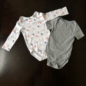 CLOUD ISLAND- Bundle of onesies: 1 Elephant Long Sleeved & 1 Short Sleeved (24M)